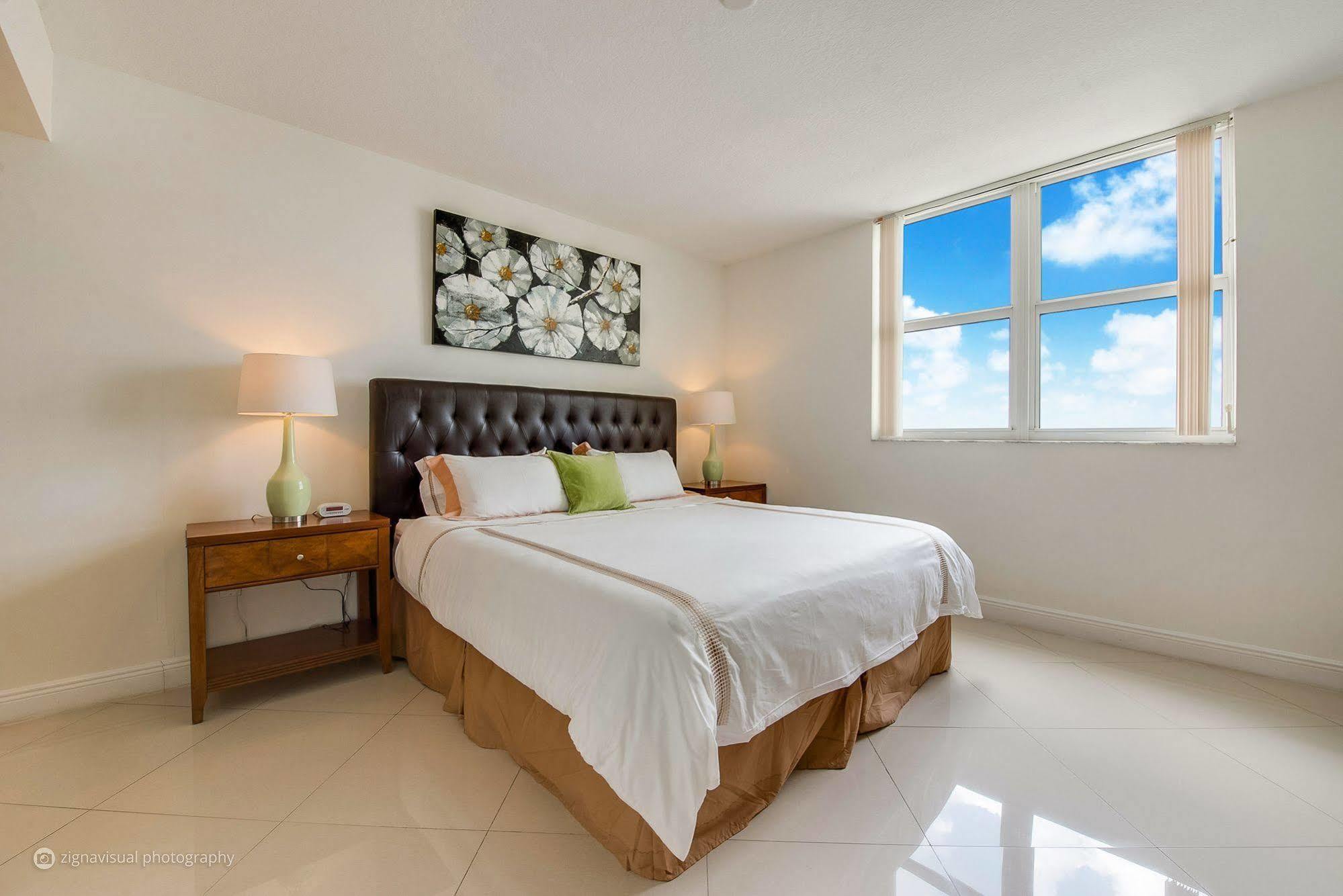 Churchill Suites Miami Brickell - One Broadway Eksteriør bilde